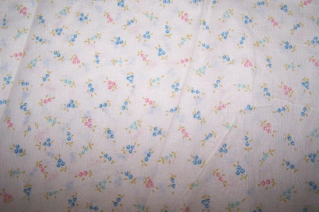 ONE VTG Cotton/Cotton Blend White W/Small Floral Print Remnant Fabric Piece