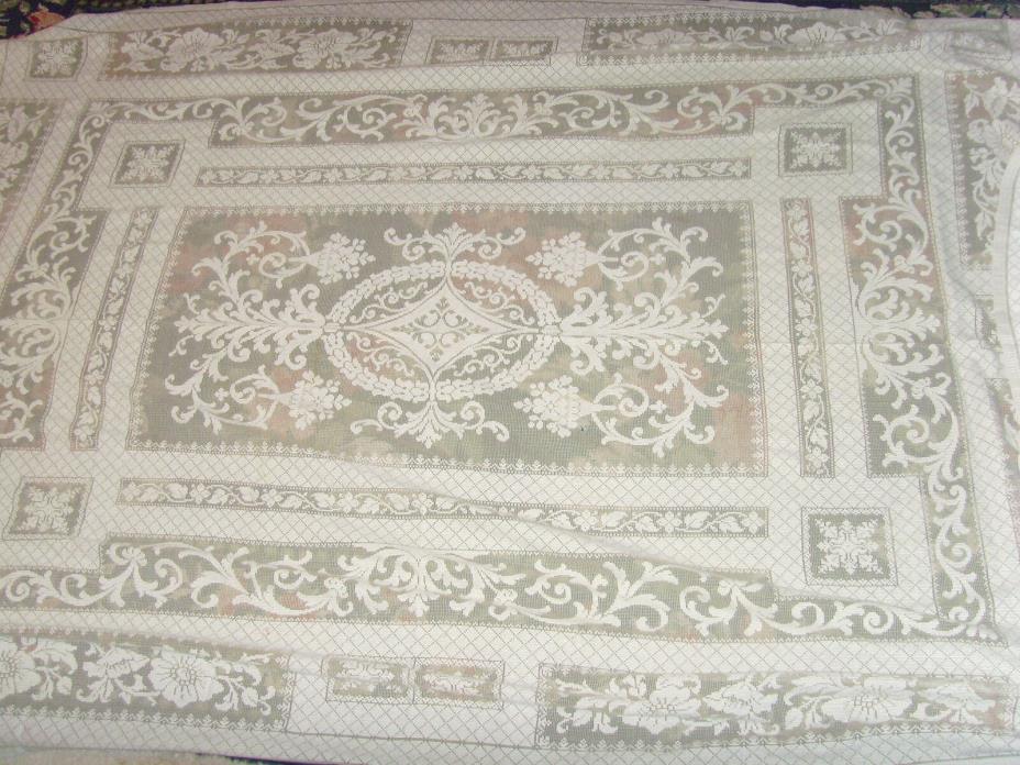 Lot of 4 lace tablecloth fabric material crafting cutter vintage large size chic