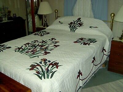 King Amish Hand Appliqued Iris Quilt  98x110  NEW