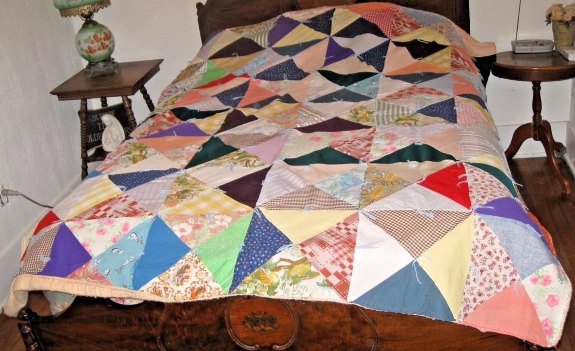 VINTAGE PATCHWORK QUILT TRIANGLES SQUARES QUILT PATTERN TWIN BED SIZE 66