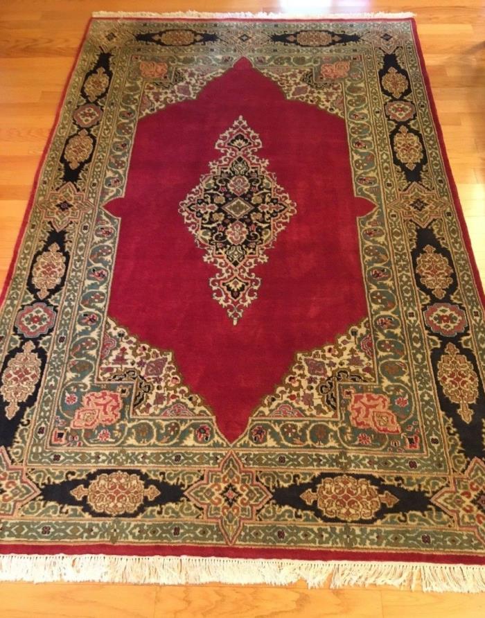 Vintage Wool Hand Knotted Oriental Area Rug 9'x5'9