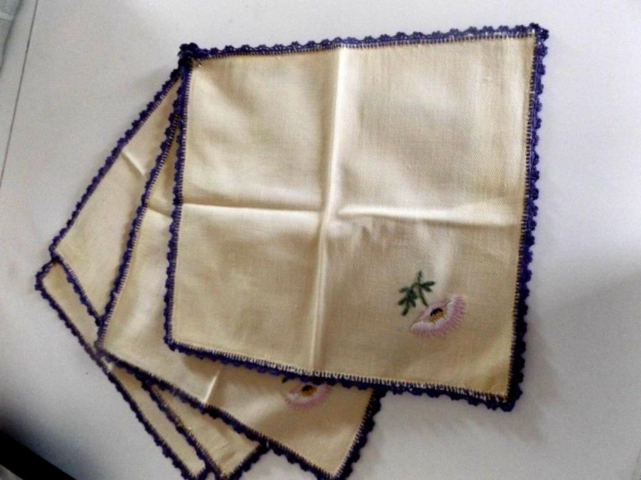 SET OF 4 VINTAGE COTTON BLEND NAPKINS~EXCELLENT CONDITION~CROCHETED LACE EDGES