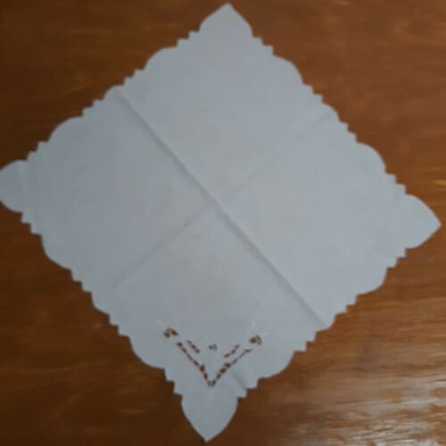 Embroidered napkin 16