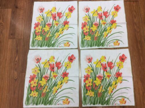 VINTAGE VERA NAPKINS SET OF 4 FLORAL YELLOW PINK CORAL GREEN GRASS FEW STAINS