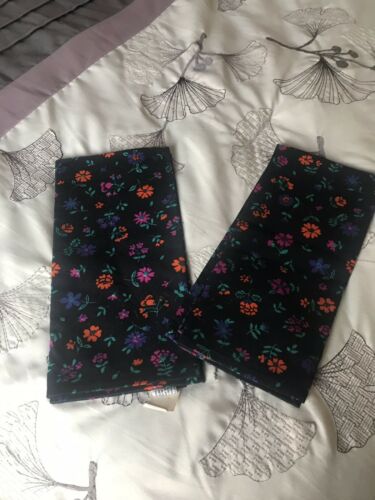 2 Napkins Black With Flowers Nwt
