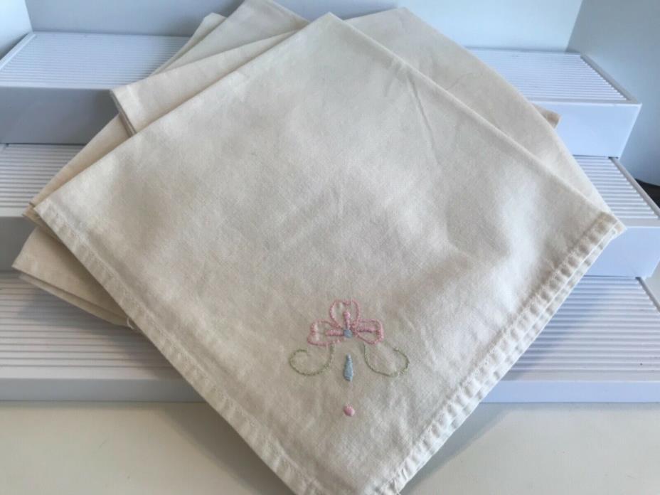 Vintage Embroidered Napkins Lot Of 4 Cream Colored 14 x 15”