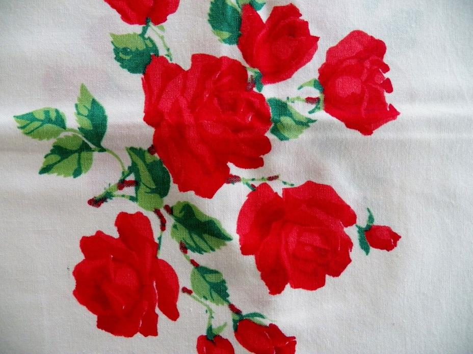 Vintage1950 WILENDURE White Cotton Red Rose PrintTablecloth Great Cond 33
