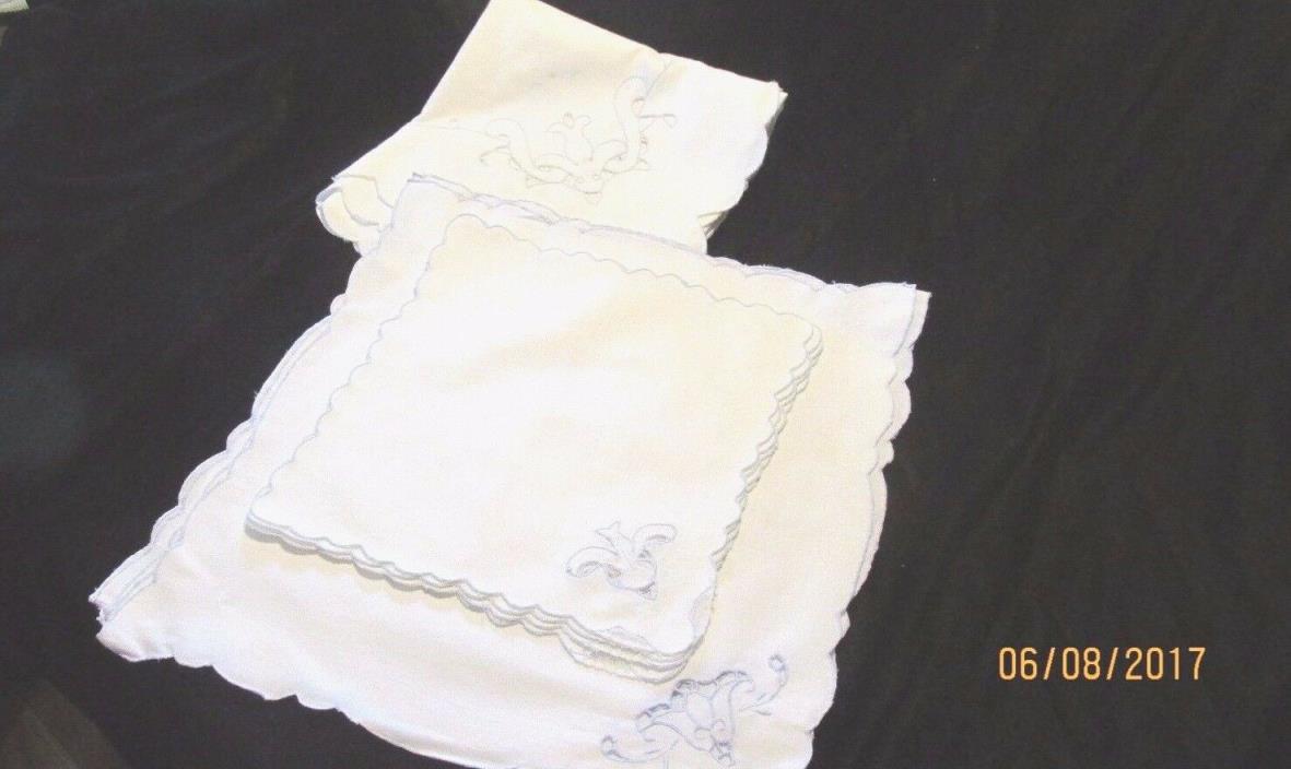 Vintage Floral Square Table Linen Set Tablecloth Napkins Placemats Blue White
