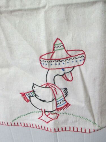 Vintage Embroidered Duck w Sombrero Linen Dresser Scarf Table Runner 23