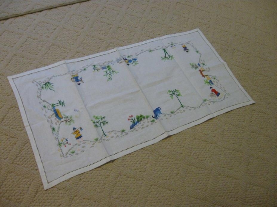 AWESOME VINTAGE TABLE COVERING HAND EMBROIDERED ASAIN THEME