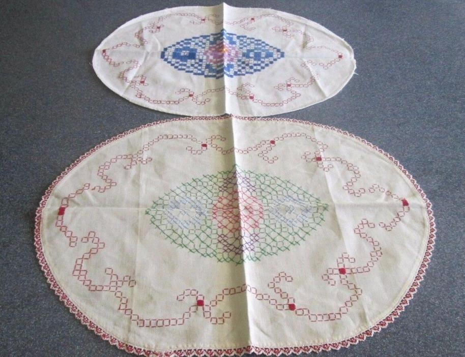 Vintage Linens Table doily Runner Embroidery Arts n Crafts funky Geometric