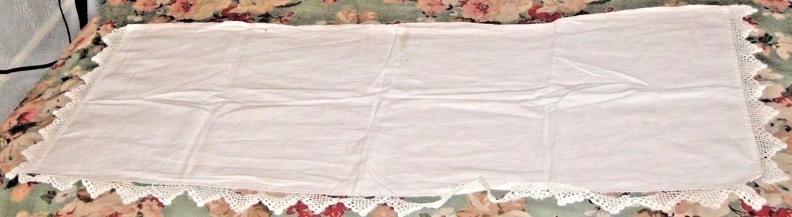 VINTAGE TABLE RUNNER CENTERPIECE WHITE COTTON HAND CROCHETED LACE EDGE 17