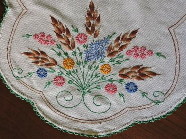 Vintage hand appliqued table runner Cattails, Pink, Blue and Yellow flowers