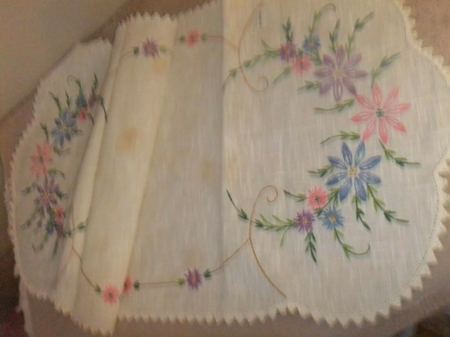 Vintage Table Top/Table Runner White Linen with Embroidery & Lace Edge  #69TR