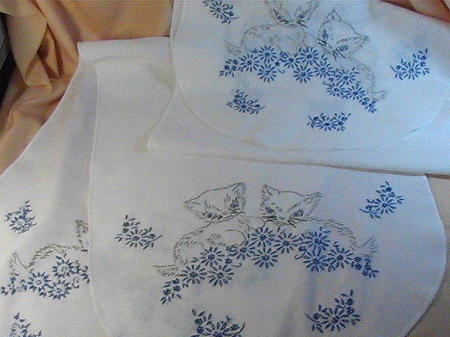 Vintage Table Runners Kittens and Blue Daisy Embroidery Set of 2, 38