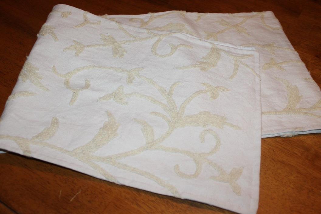 Table Runner Cotton Shell Wool Embroidery Ivory 73
