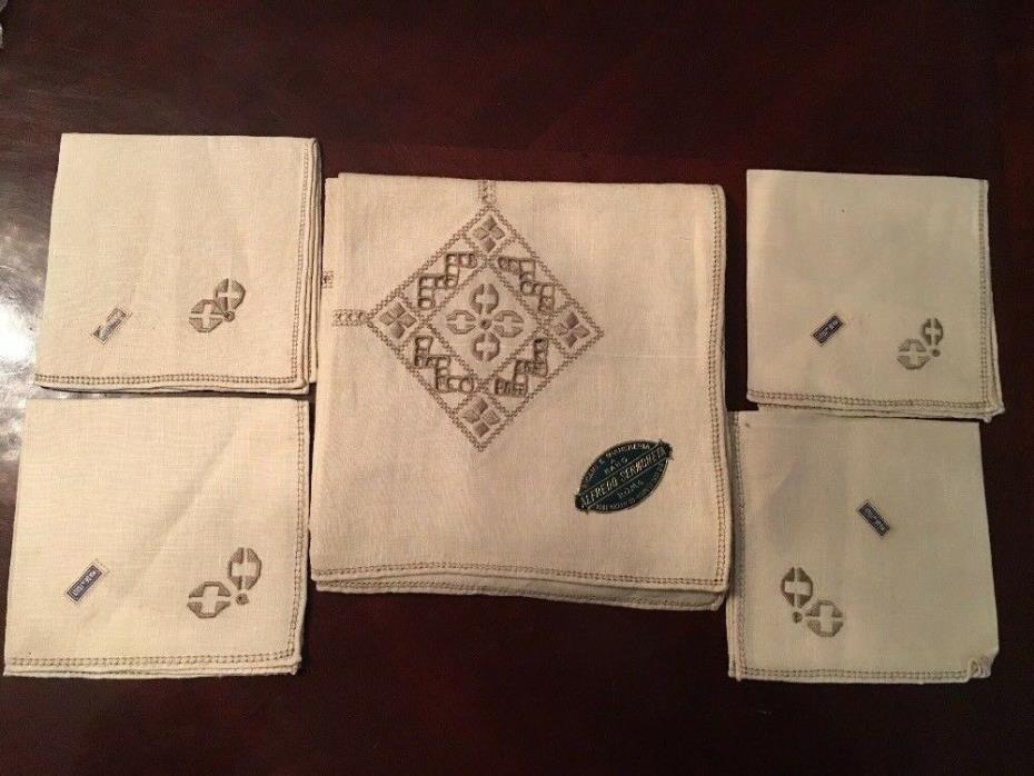 NEW VTG  MADE IN ITALY HAND EMBROIDERED LINEN TABLECLOTH AND NAPKINS 33