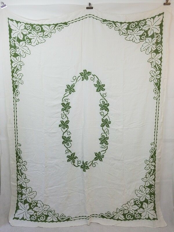 Vintage Floral Tablecloth Crewel Emboidered Embroidery Rectangular 54