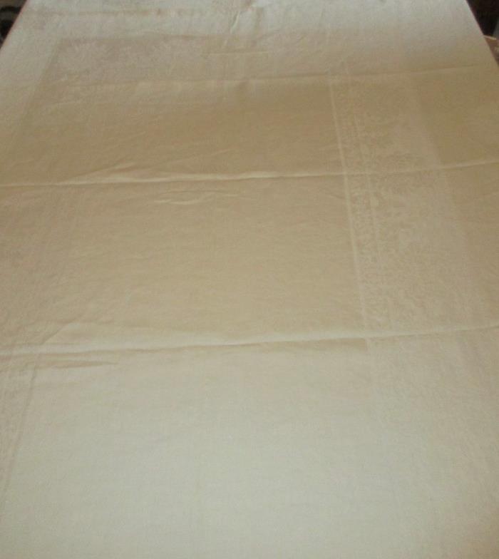 Large White Floral Demask Tablecloth - 70