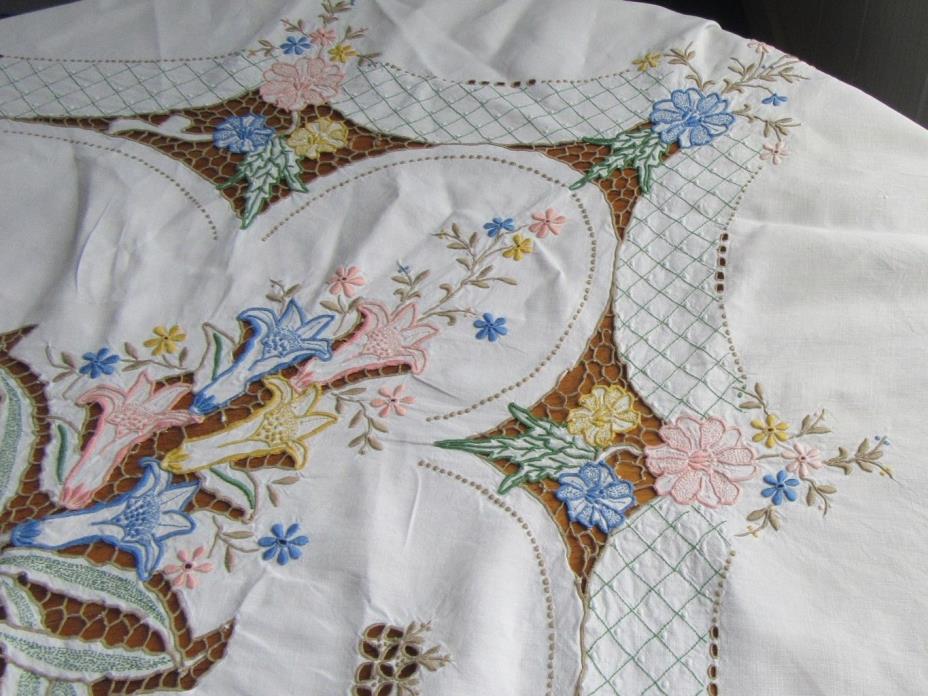 Vtge Pierced & Embroidered Tablecloth Multi Colored Flowers Scallop Edge  X424