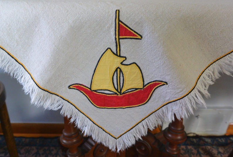 Vtg Small NAUTICAL Linen Sailboat Tablecloth Red & Yellow Sailing 30” Square EUC