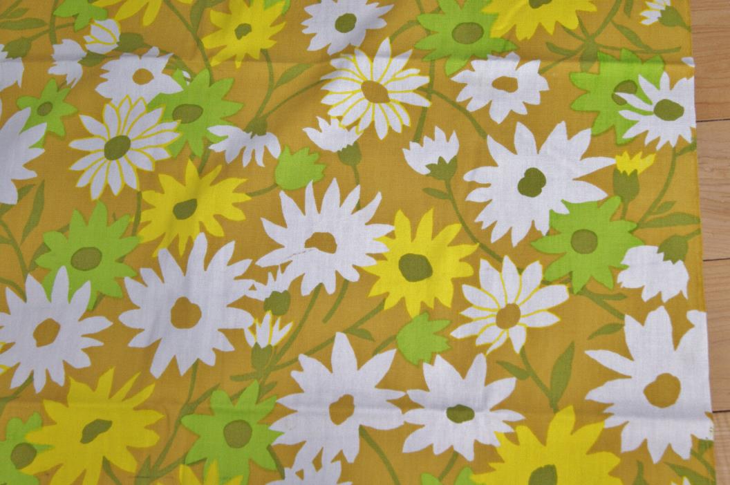 Beautiful Daisy Daisies Print Tablecloth  - Oblong - 67