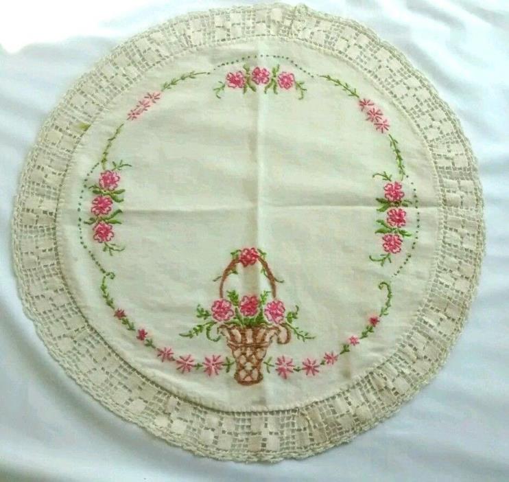 Vintage Handmade Pink Floral Bouquet Basket Crochet Edging Round Tablecloth 20