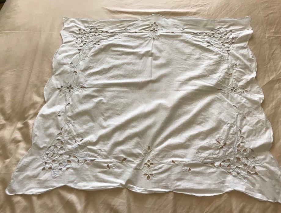 White tablecloth 33 inch  with embroidery & scalloped edges EUC ships free