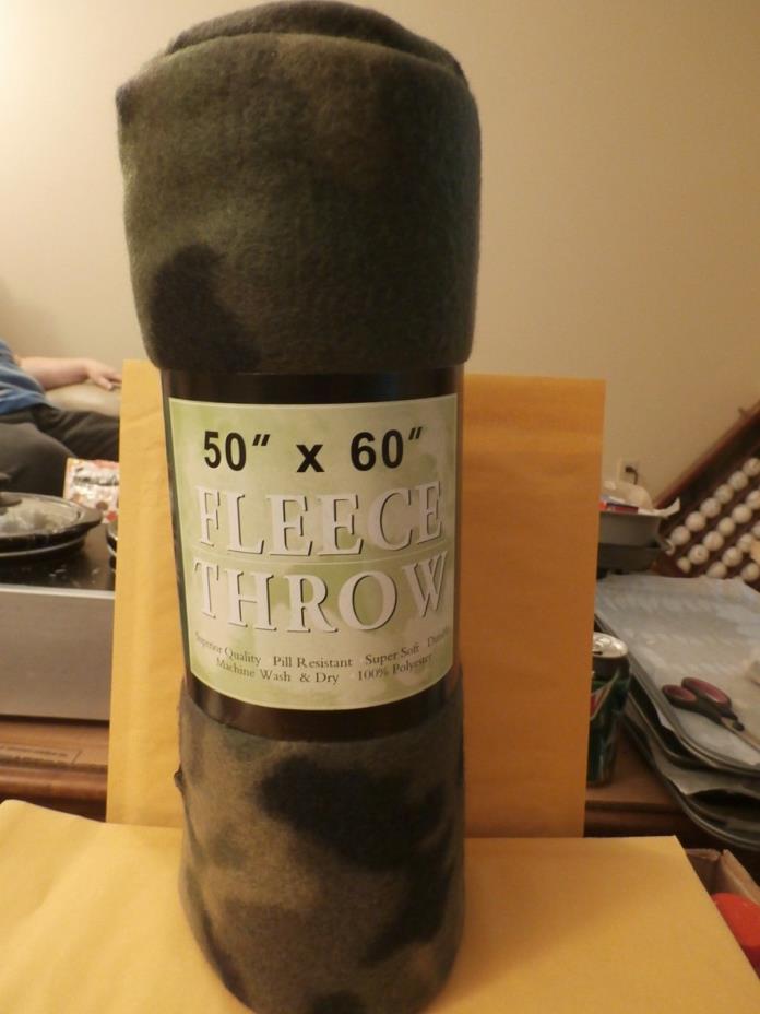 Green Cameo  FleeceThrow Blanket 50