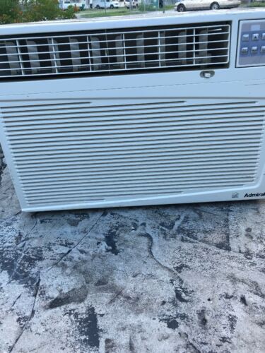 Arctic King 14000 BTU Through-the-wall 230v Air Conditioner/heater Cool Heat