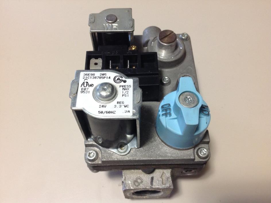 TRANE AMERICAN STANDARD 21C138785P14 GAS VALVE WHITE RODGERS 36E98 205