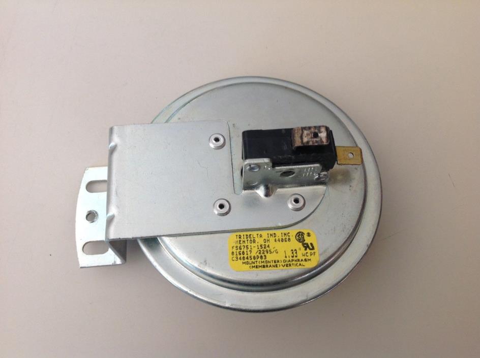 TRANE AMERICAN STANDARD C340450P03 FURNACE PRESSURE SWITCH TRIDELTA FS6751-1524