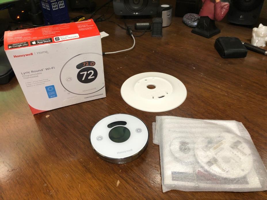 Honeywell Lyric Round Wi-Fi Programmable Thermostat TH8732WFH5002