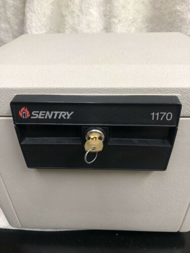 ~Sentry 1170 Fire Fireproof File Document Storage Chest Security Safe Lock Box~