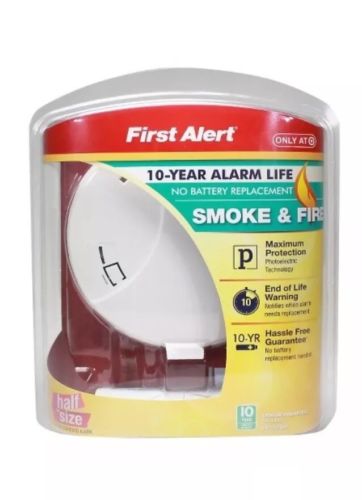First Alert Photoelectric 10-yr Smoke Fire Alarm Target Exclusive