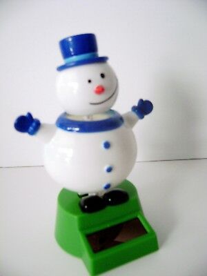 Solar Powered  Dancing Snowman Bobble Head  / Smiling