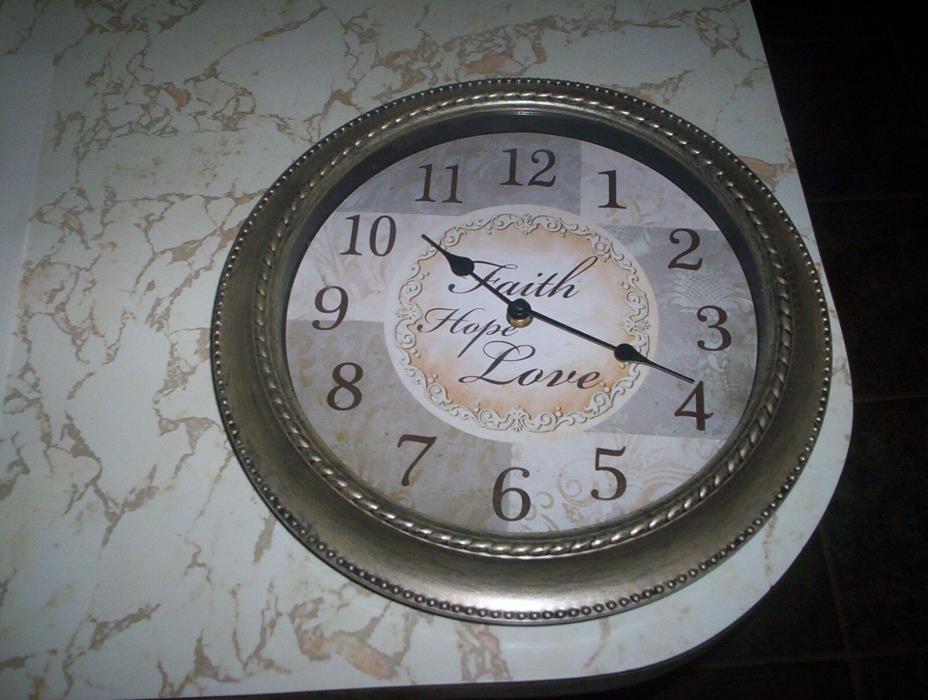 WALL CLOCK ,,,VERY PRETTY