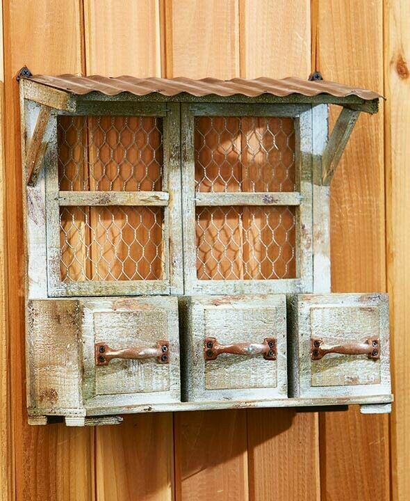 Rustic Wall Planter With Wood Chicken Wire and Metal Farmhouse Look