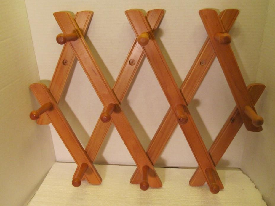 Land Of Nod Accordian 10 Peg Rack For Child's Coats And Hats