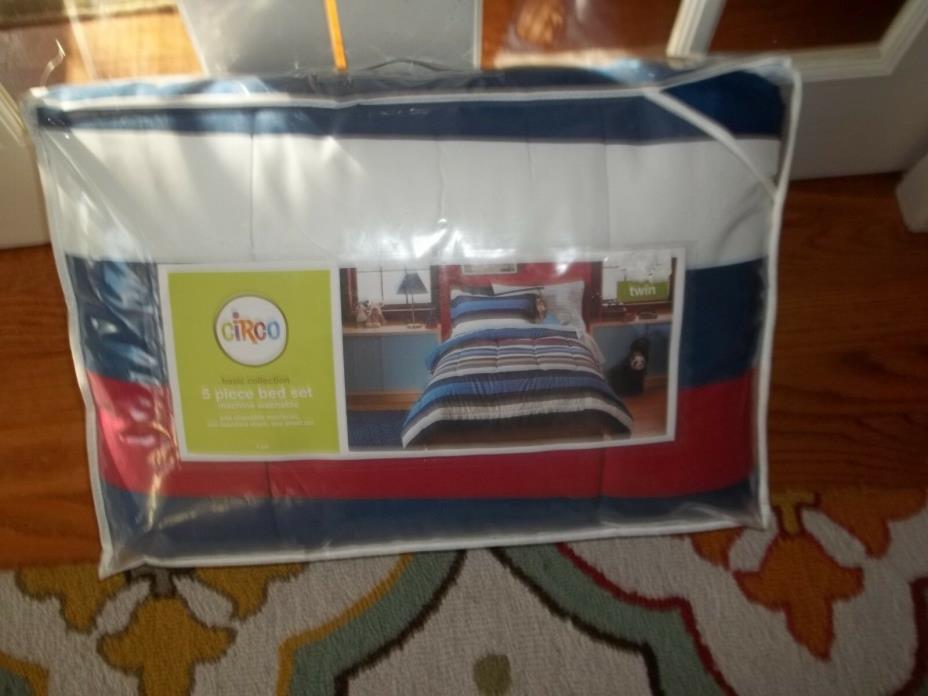 NIP Circo Basic Collection Striped 5 Piece Bed Set