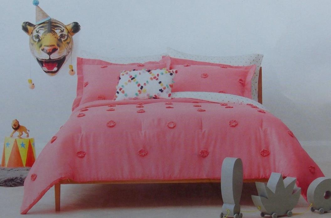 Pillowfort Pom Pom Comforter + Shams Bed Set ~ NWT Full/Queen