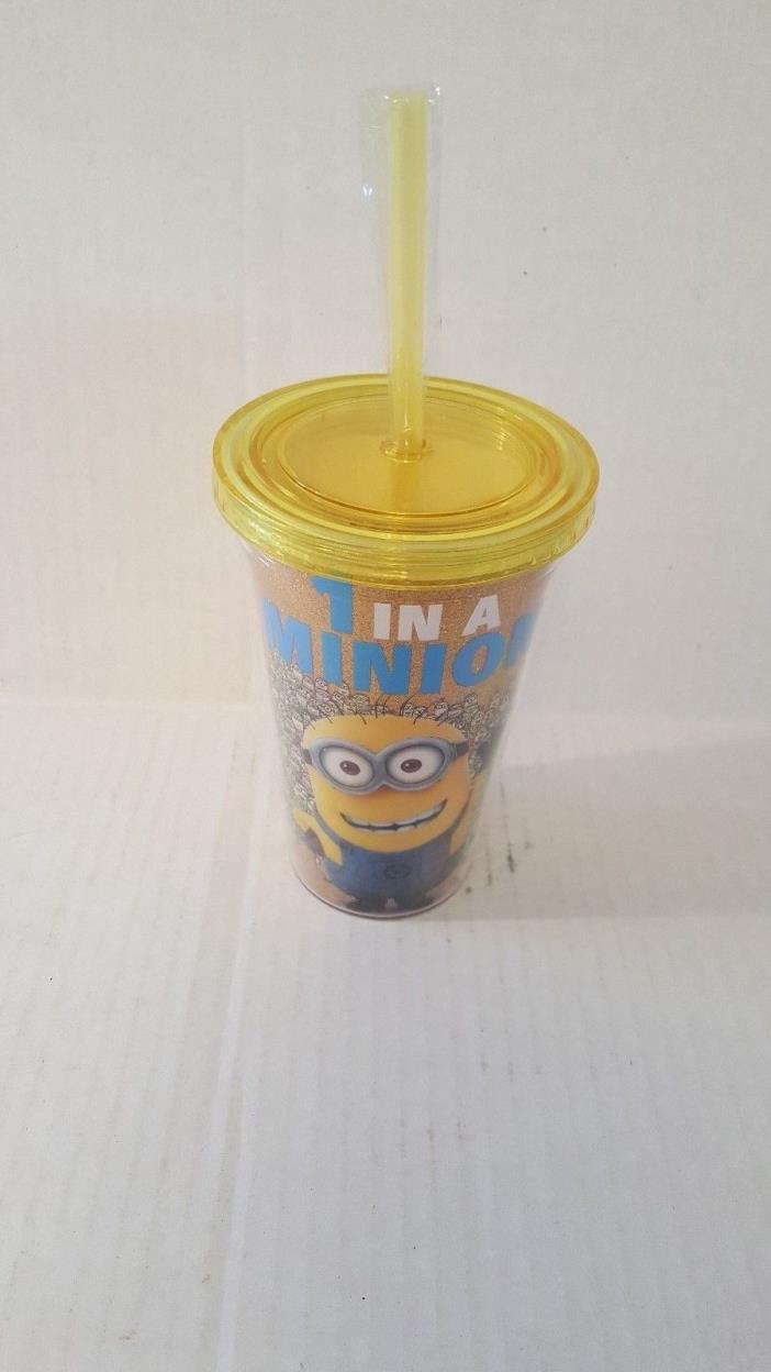 Silver Buffalo DM09087 Despicable Me One in a Minion Cold Cup w/ Lid and Straw 1