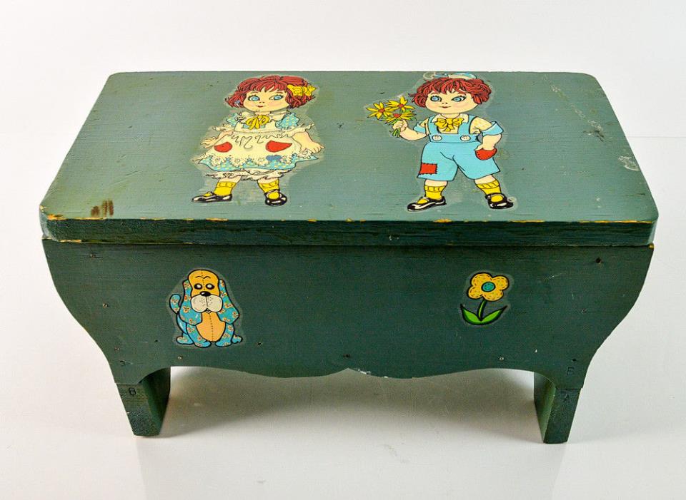 Vintage Childrens Step Stool Raggedy Ann Andy Distressed Storage Kids Room Play