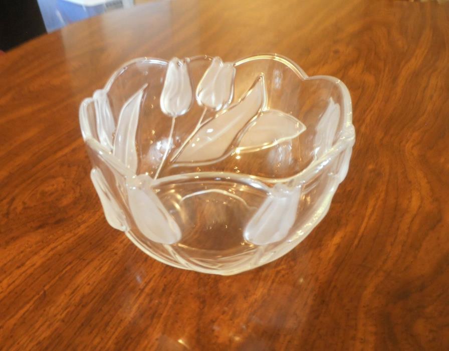 Tulip Bowl - Clear and Frosted - 8
