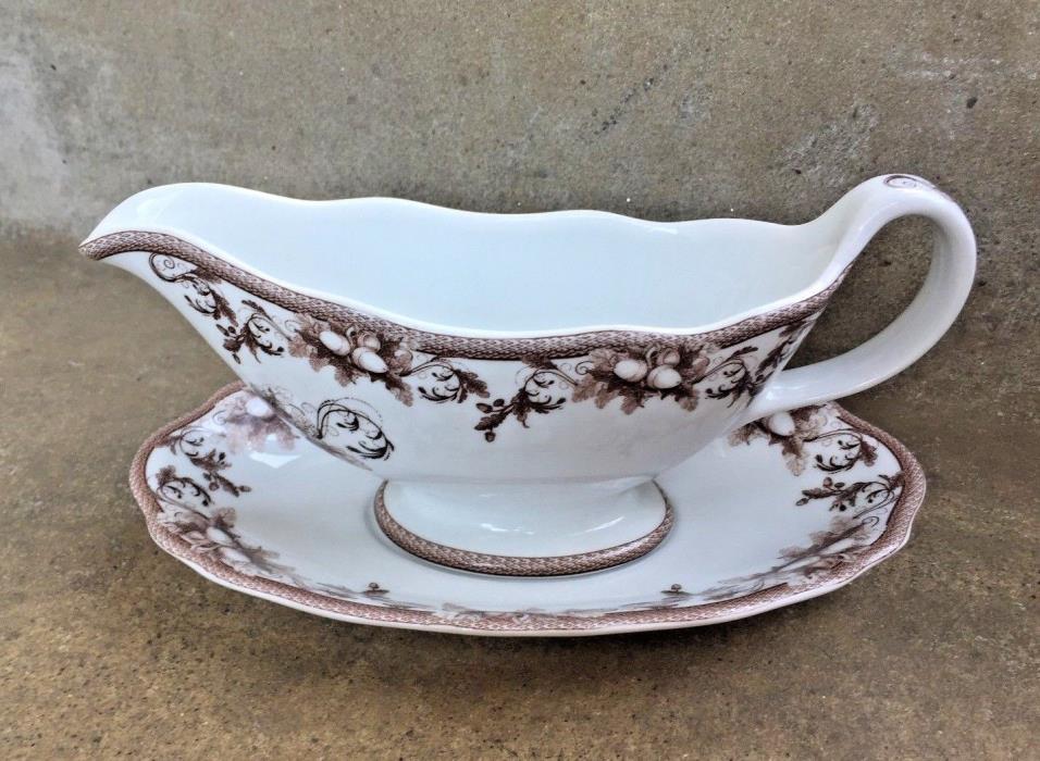 Williams-Sonoma Thanksgiving Fall Oak Acorn Leaf Turkey Gravy Boat Saucer Plate