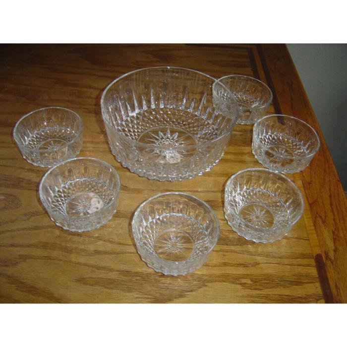 Vintage Arcoroc France Glass Serving Bowl set