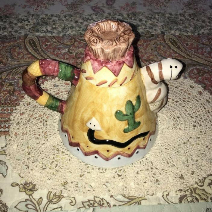 PRE-OWNED RARE VINTAGE TEEPEE/DESERT ANIMAL  CERAMIC TEAPOT (GREAT CONDITION)