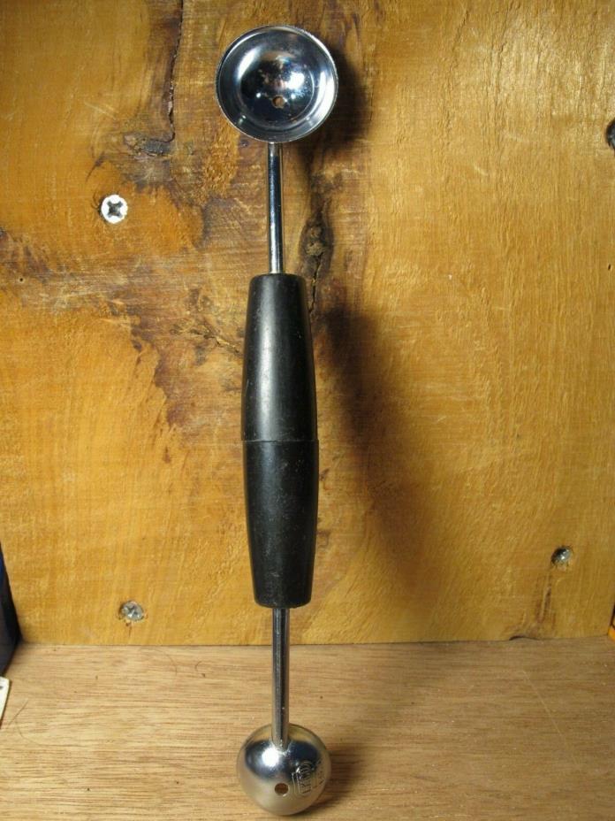 EKCO DOUBLE ENDED FRUIT MELON BALLER SPOON SCOOP  7 1/4