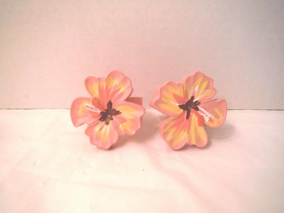 Set 2 Hibiscus Flower Napkin Holders Wooden Pink Yellow Brown