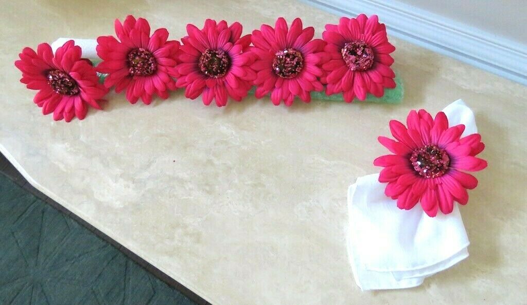 NEW Lot of 6 Hot Pink Daisy Flower Napkin Rings